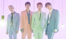 独家爆料韩国男团恋情视频,韩国男团成员甜蜜恋情曝光，甜蜜瞬间引粉丝热议